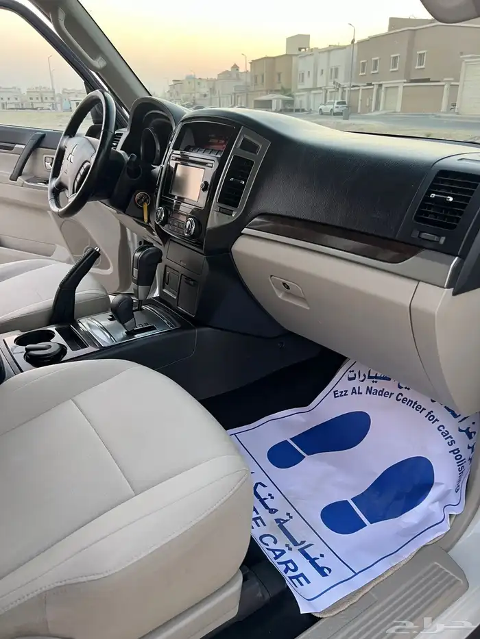 جيب ميتسوبيشي باجيرو 8