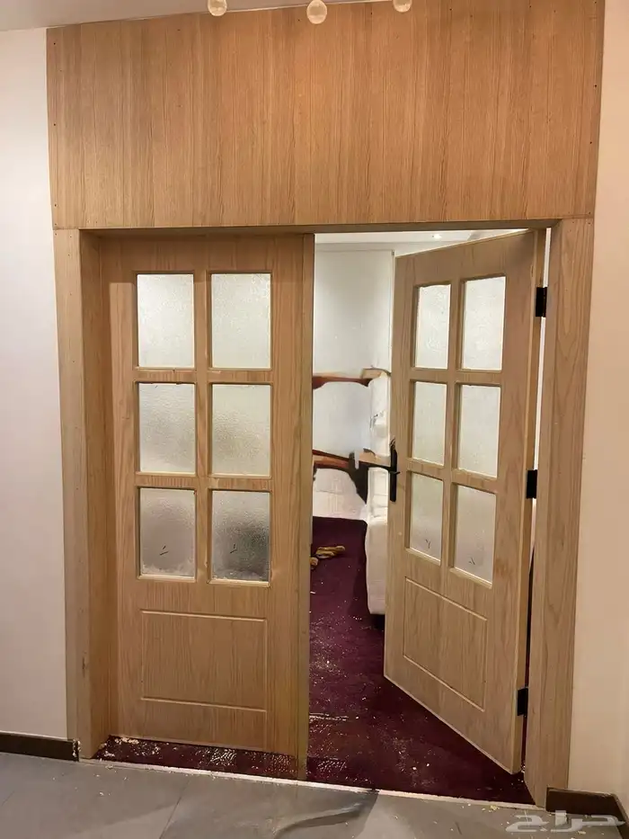 باب قشره سنديان مع زجاج درفتين 2