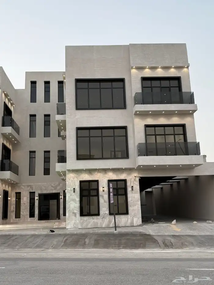 شقق للبيع في حي المهديه 7