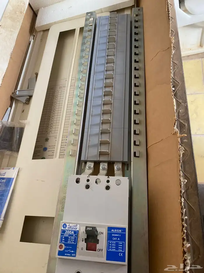 2 طبلون كهرباء 36 خط مع القواطع للبيع 14