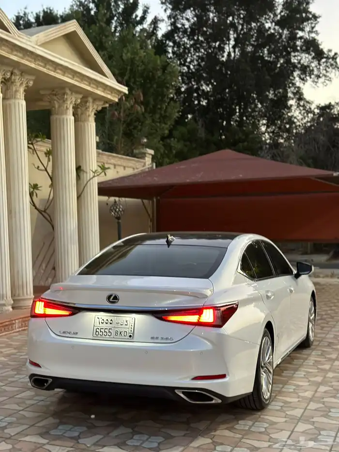 لكزس E350 CC 2021 قمة بالنظافة مالك أول 16