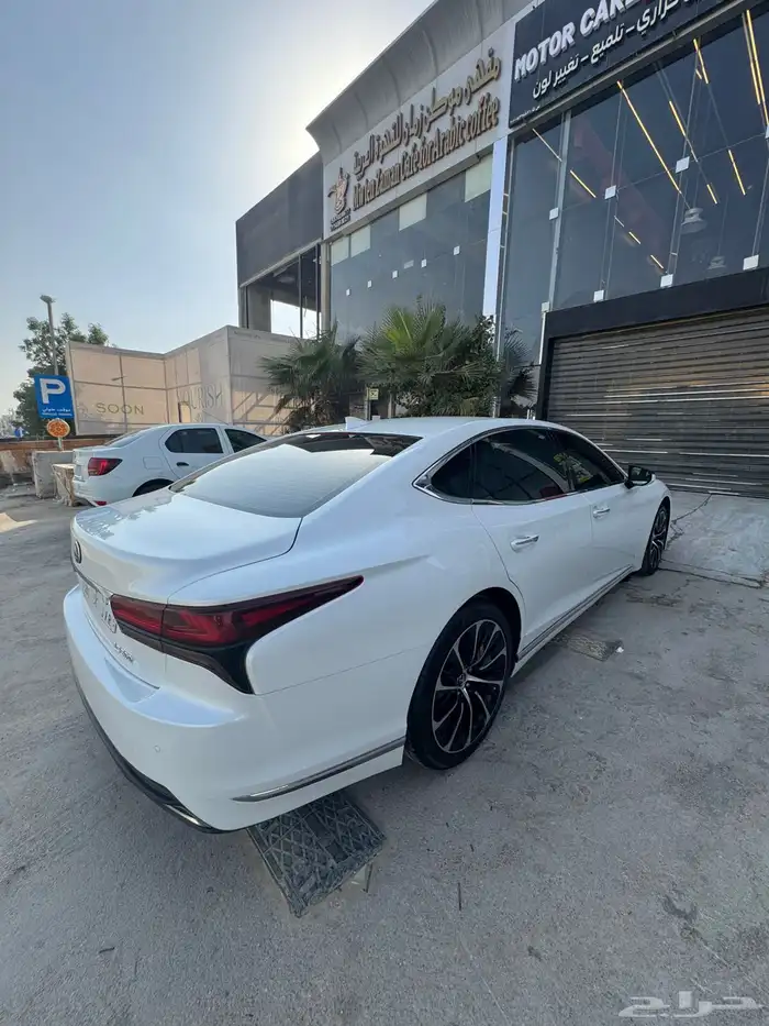 لكزس 500 LS   BB 2