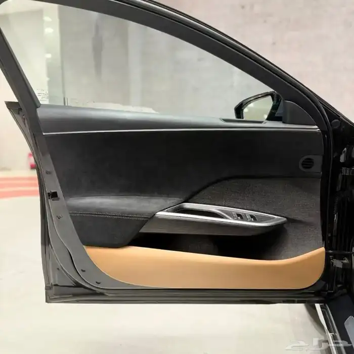 لوسيد جراند تورينج 4