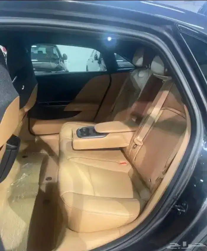 لوسيد جراند تورينج 5