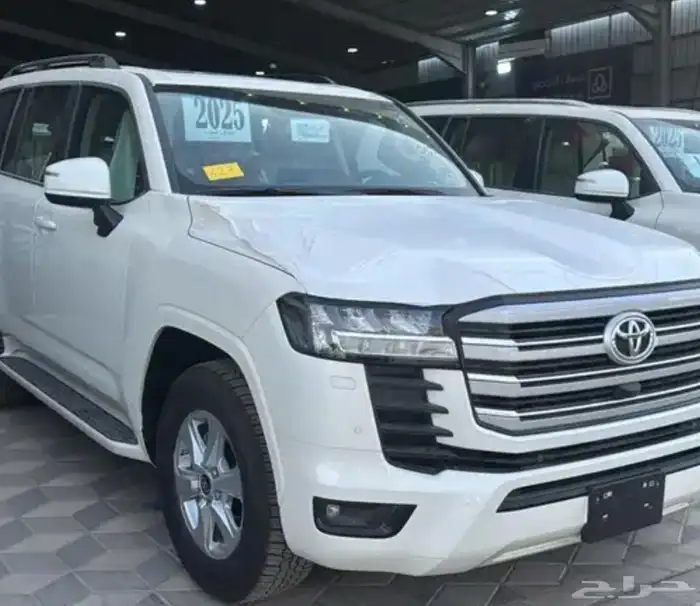 تويوتا جي اكس ار L2 بنزين وارد عبداللطيف 2025 1