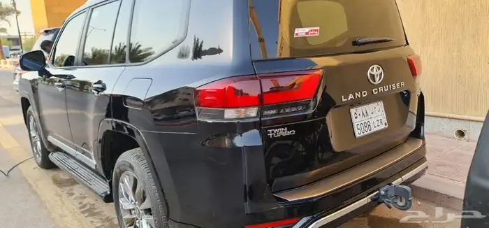 لاندكروزر Gxr L5 2024 14