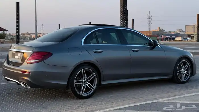 مرسيدس E 200 2020 11