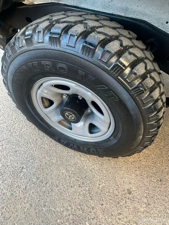 للبيع كفرات حجري وجنوط ديزل 5 1