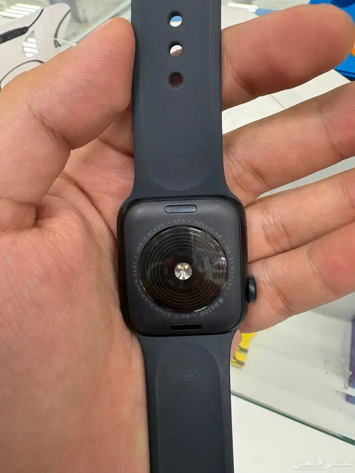 للبيع ساعة ابل SE3 مقاس 40 جديده بحالة وكاله 3