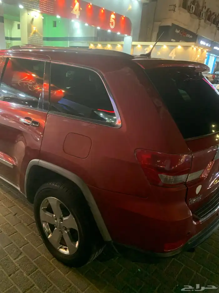 للبيع جيب غراند شروكي 13