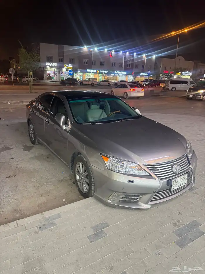 لكسز ES 1