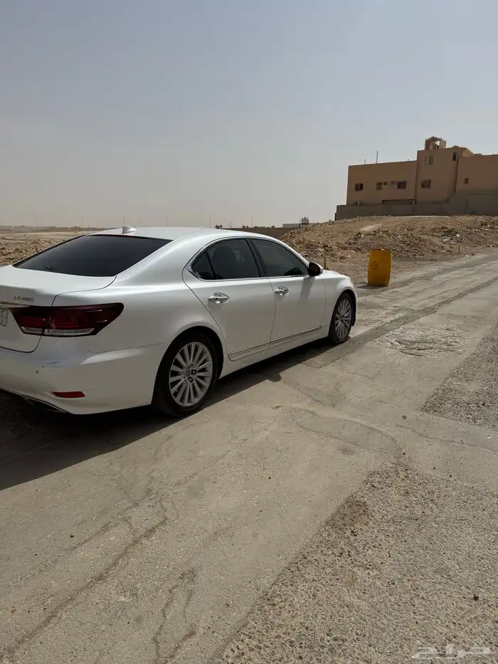 لكزس LS460 6