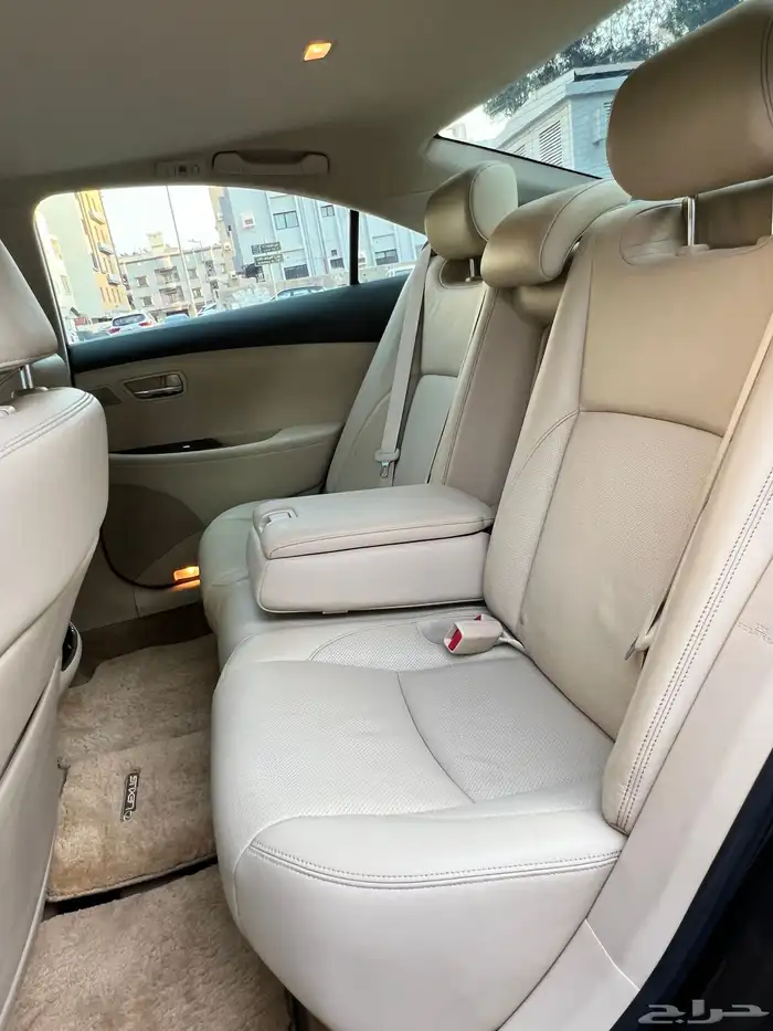 لكزس ES350 نظيفة جدا 25