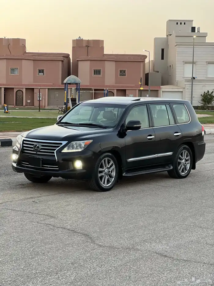 لكزس LX570 2012 DD 18