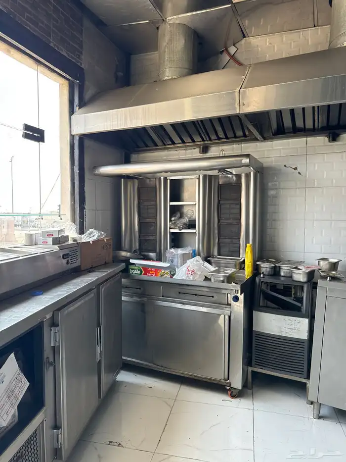 مكينة شورما غاز 4 عيون ومكينة شواية 0