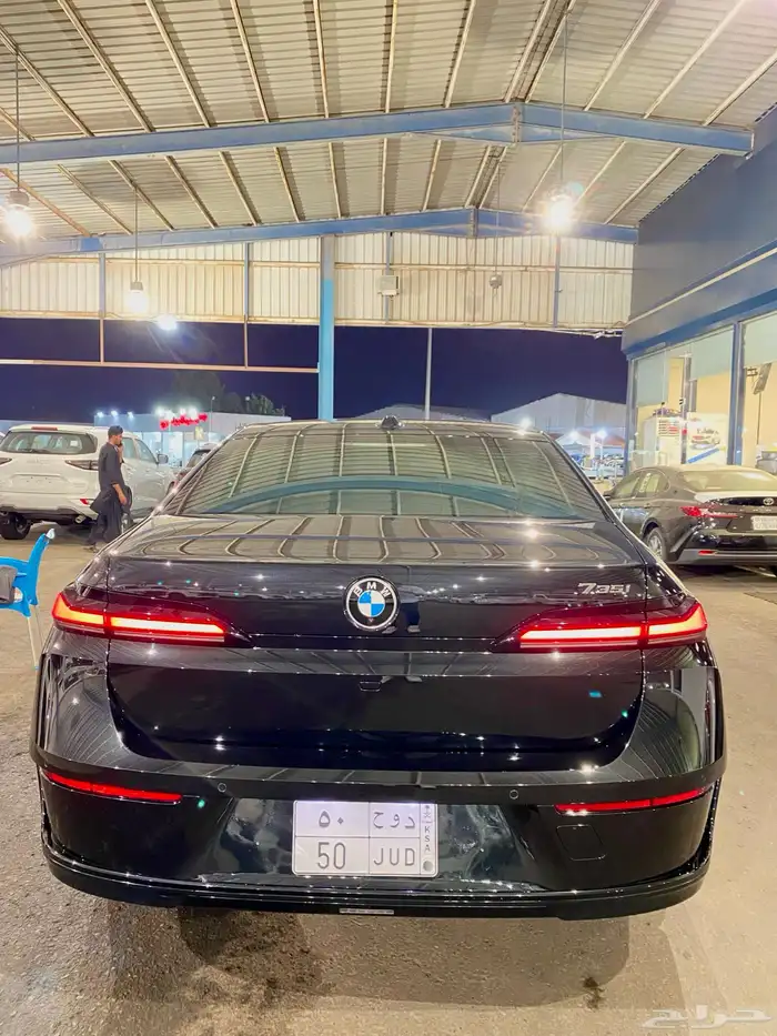 بي ام دبليو 735i - 2023 7