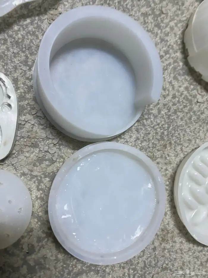 قوالب كونكريت وألوان وعدة كاملة لين كونكريت مشروع متكامل 0