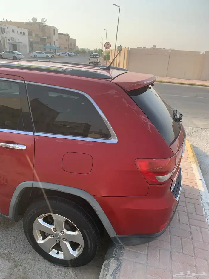 للبيع جيب غراند شروكي 1