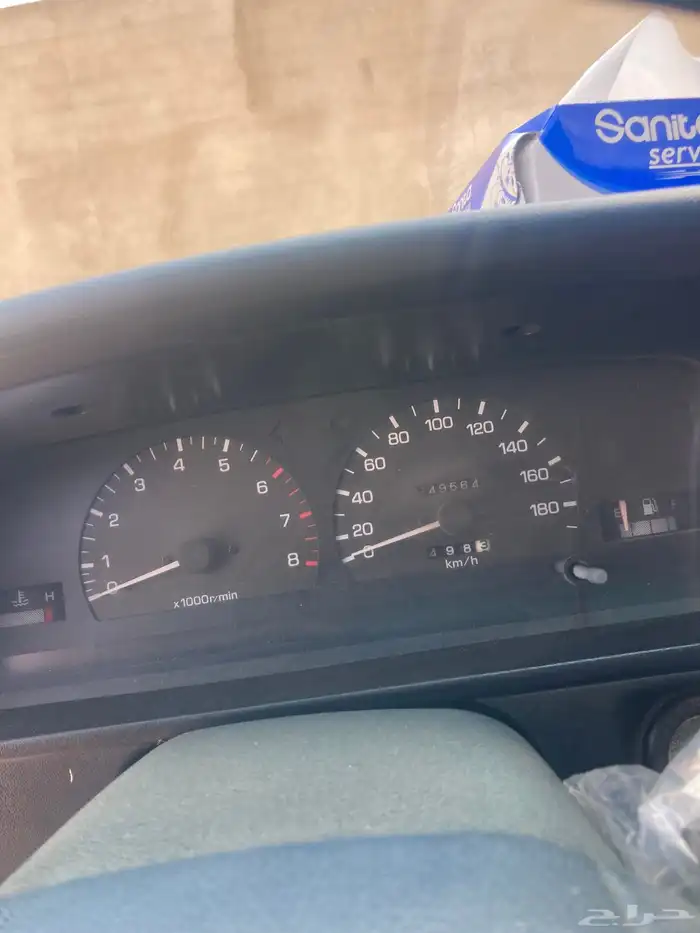 للبيع هايلوكس نظيفة ومخزنة على مديلها 11