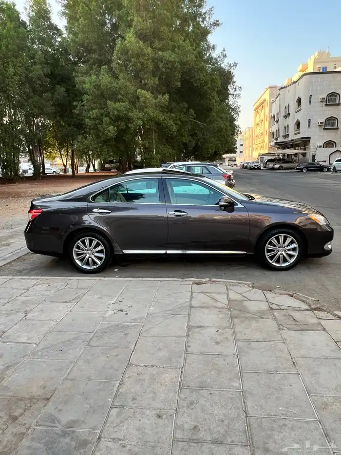 لكزس ES350 نظيفة جدا 5