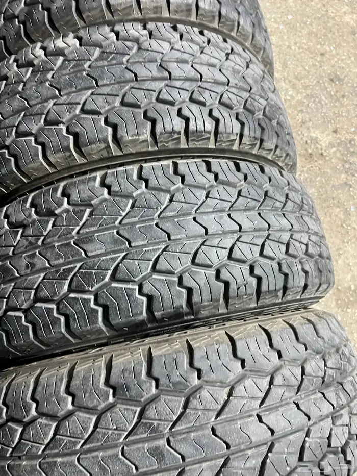 كفرات ربع حجري ريدنز مقاس 265 70 17 28