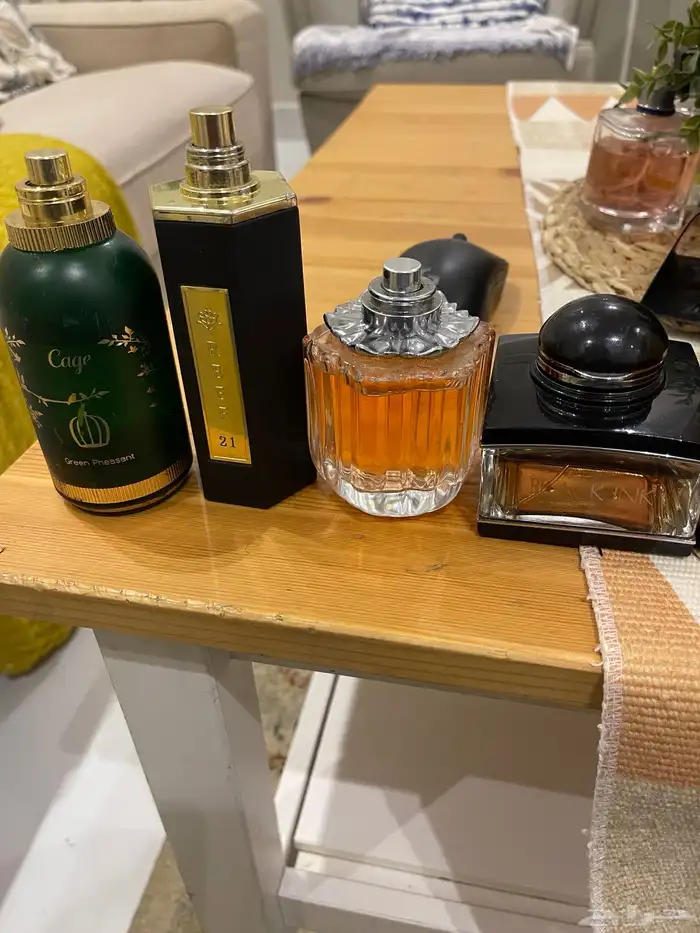 للبيع عشر عطور متنوعه ريف درعه دخون 3