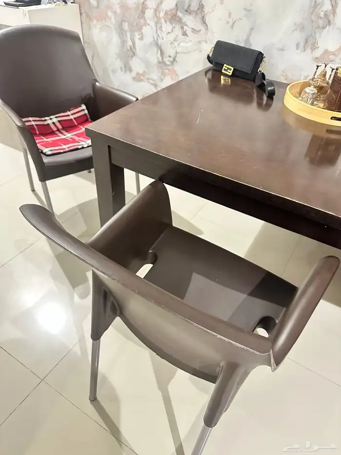 طاولة طعام خشب 0