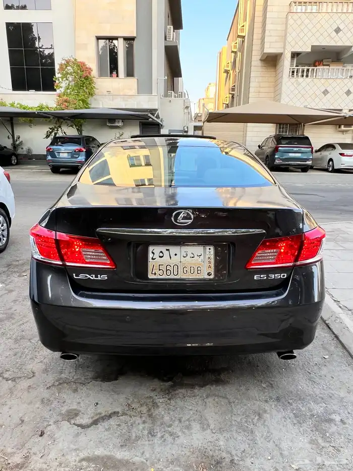 لكزس ES350 نظيفة جدا 7