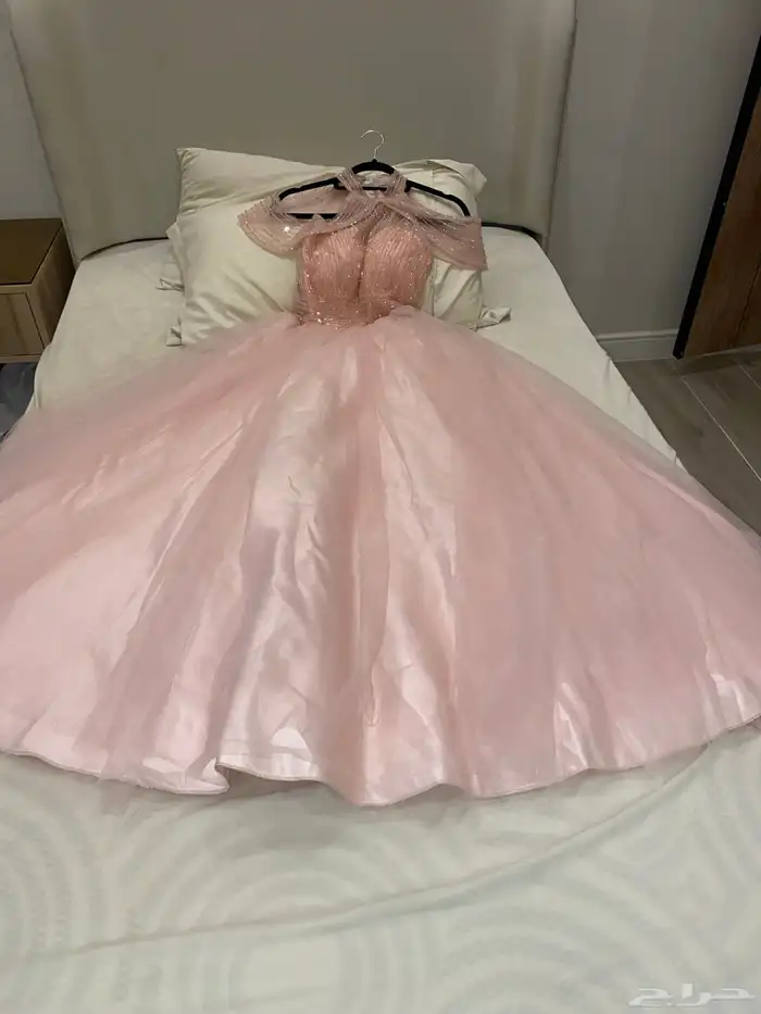 للبيع فستان 3