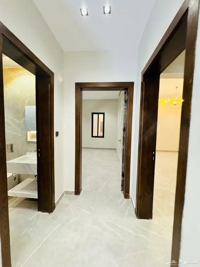 فلل روف مميزة للبيع تبوك حي الاخضر خلف جامع المهاجرين 13