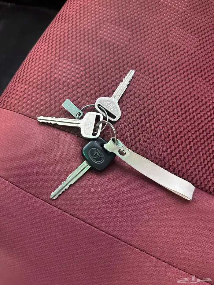 هايلوكس 2012 غمارة نادرة ونظيفة جداا 18