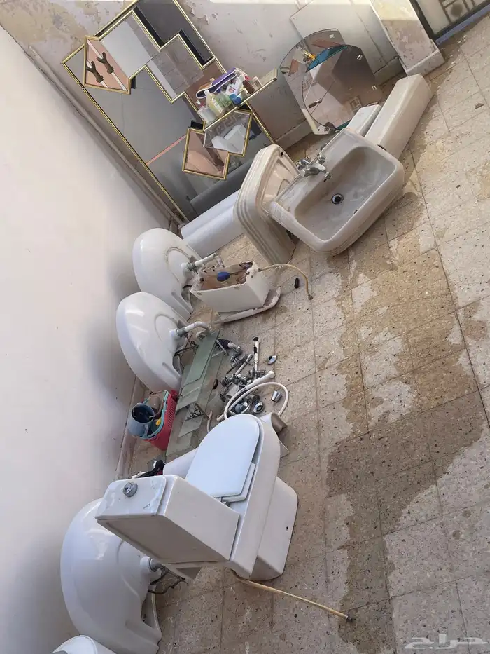 مغاسل كامل أغراضها اللي يحتاج لها يتواصل معي صناعتها ممتازه 3