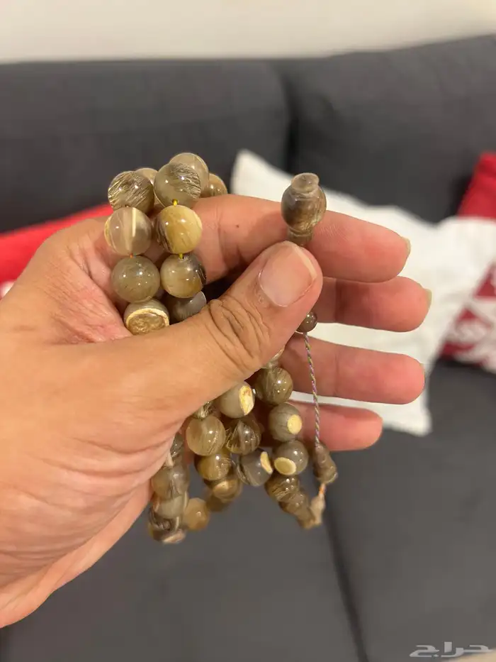 سبحة من جلد الذيب الطبيعي لون وخامه 1