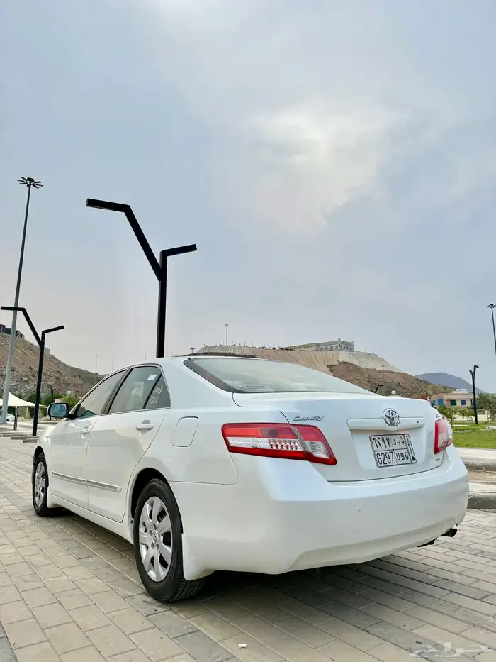 كامري 2010 استاندر بلد ( مباع ) 8