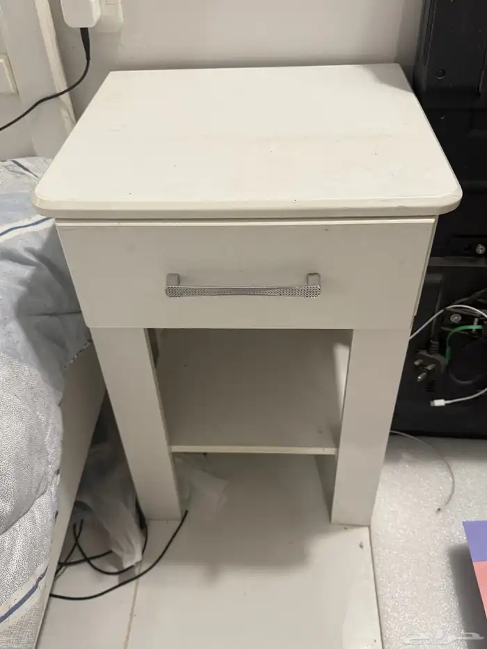 سرير للبيع 0