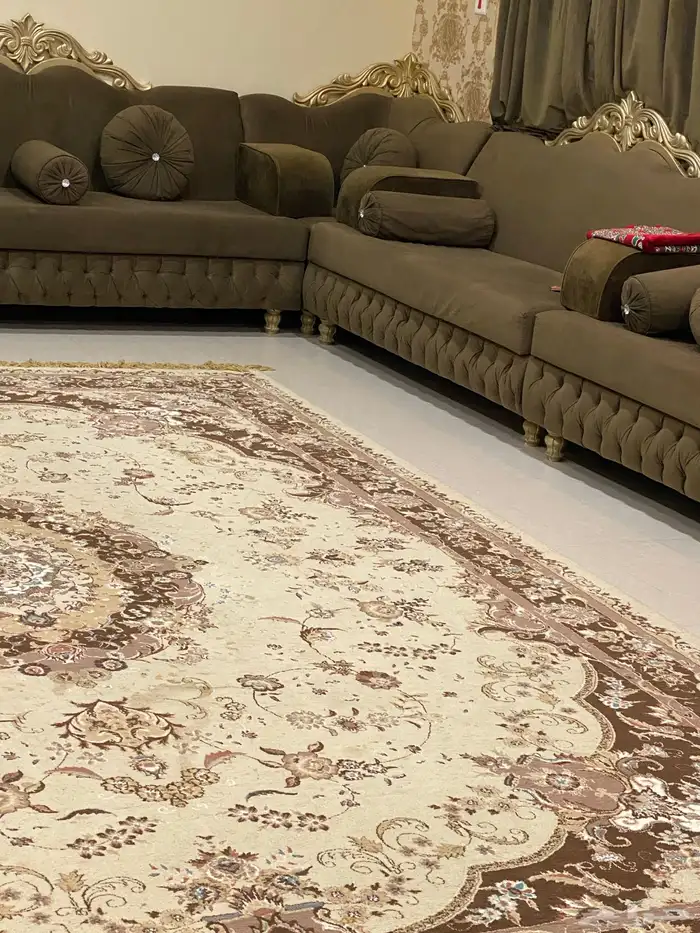 كنب مجلس رجال نظيف مع الفرشه 5