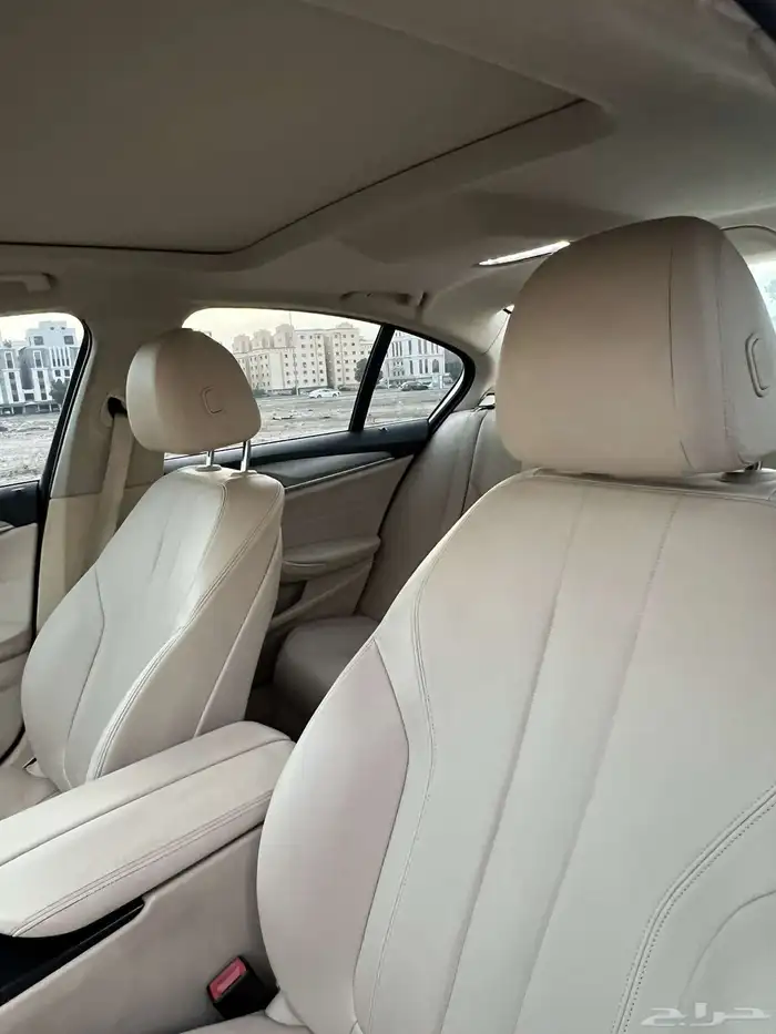بي ام 520i 13