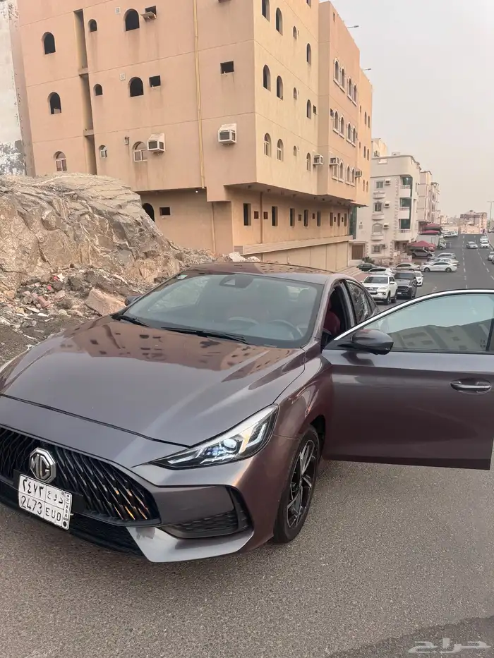 ام جي جي تي 2022 full option 8