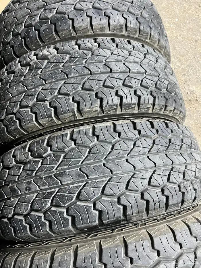كفرات ربع حجري ريدنز مقاس 265 70 17 27