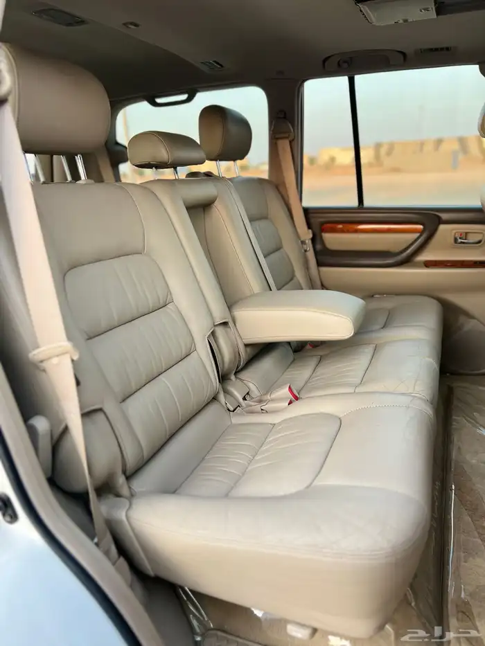 لكزس LX470 2006 21