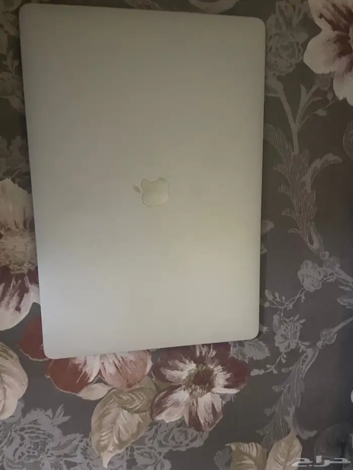 MacBook 0