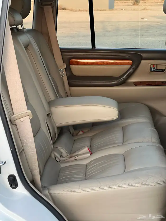 لكزس LX470 2006 20