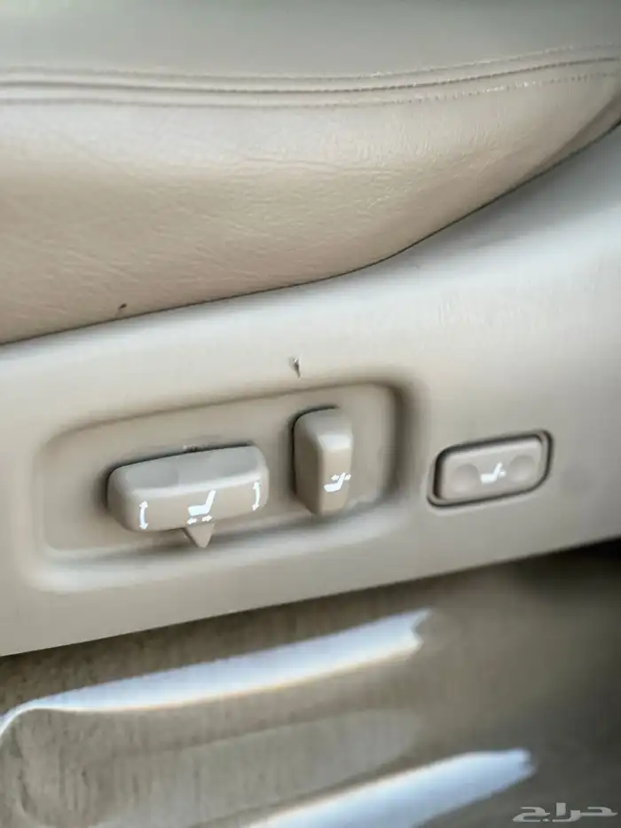 لكزس LX470 2006 13