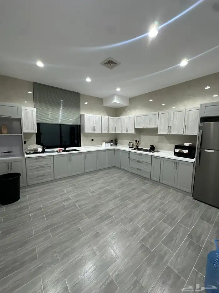 روف للايجار اليومي والشهري 2