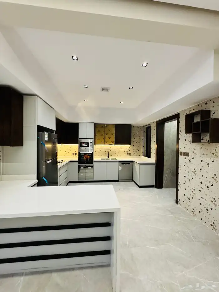 فلل روف مميزة للبيع تبوك حي الاخضر خلف جامع المهاجرين 4