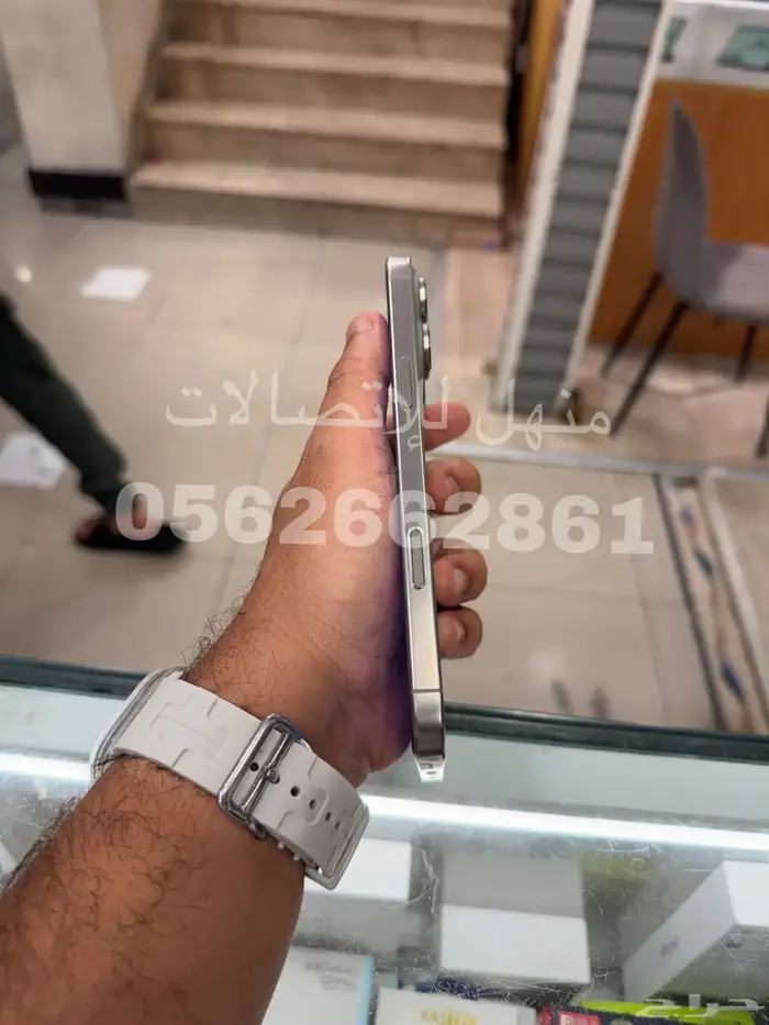 للبيع ايفون 16 برو ماكس 256 مستخدم تيتانيوم طبيعي 2