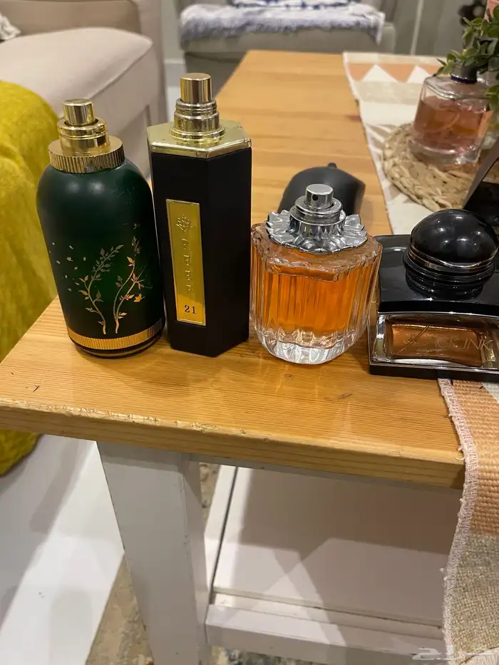 للبيع عشر عطور متنوعه ريف درعه دخون 1