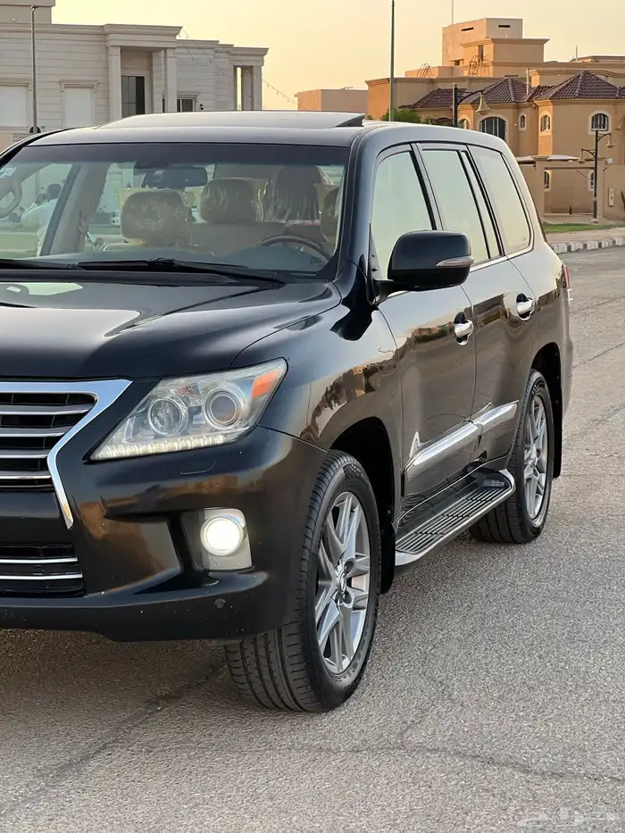 لكزس LX570 2012 DD 4