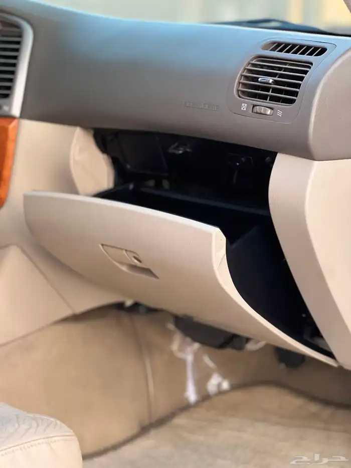 لكزس LX470 2006 27