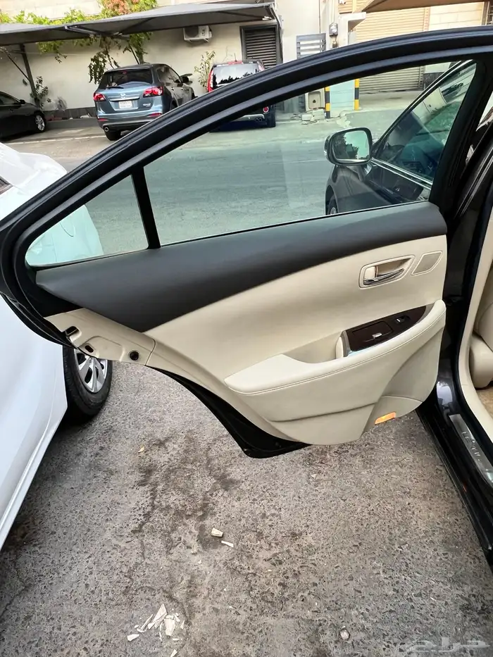 لكزس ES350 نظيفة جدا 23